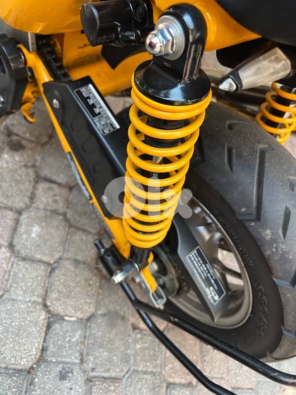 Honda monkey 125 cc all aftermarket sport parts added 10