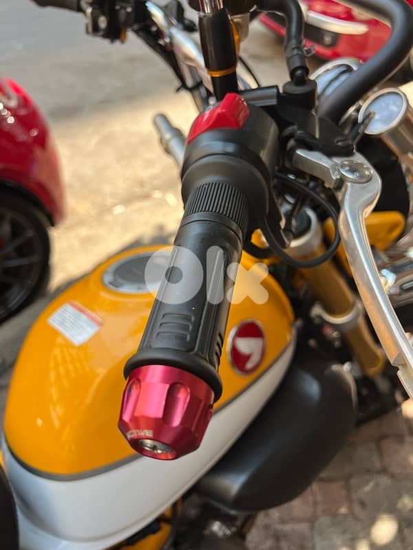 Honda monkey 125 cc all aftermarket sport parts added 12