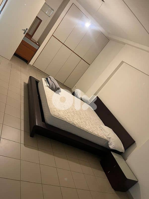 2 Bedrooms flat for sale Siwar Center 8