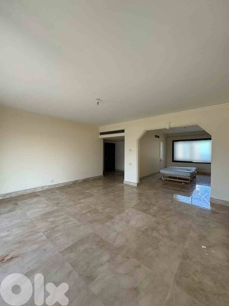 SPACIOUS APARTMENT IN CLEMENCEAU PRIME (300SQ) , (HAMR-243) 0