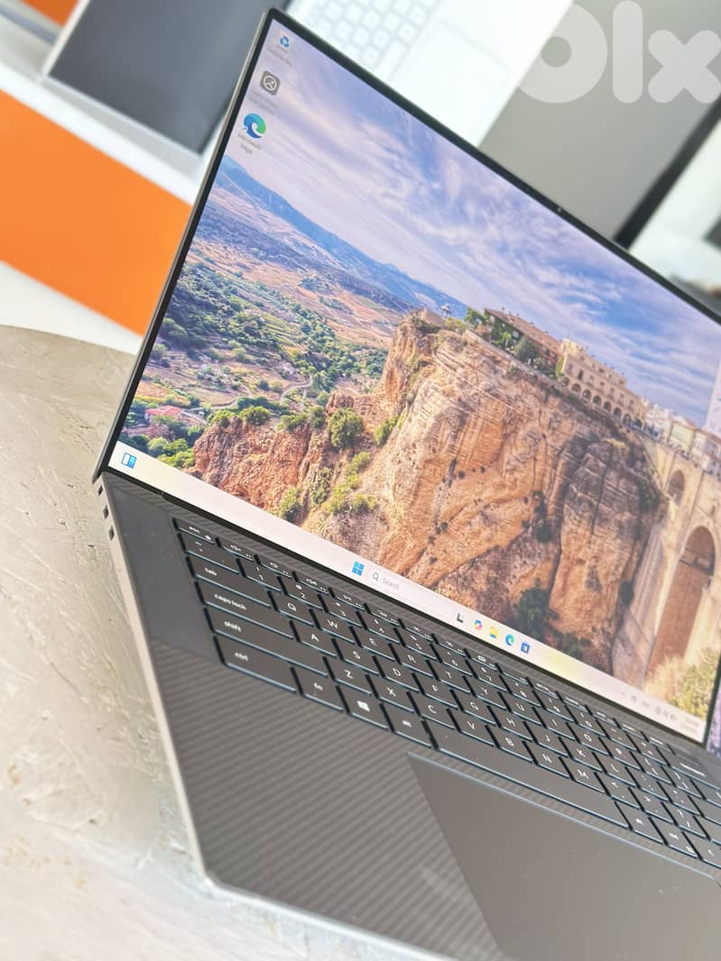 DELL XPS 15 SERIES 9500 CORE i7-10750H GEFORCE GTX 1650 Ti 4GB 15.6” 7