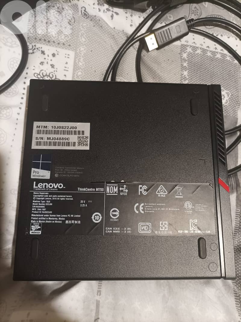 Lenovo ThinkCentre M700 Tiny PC 2