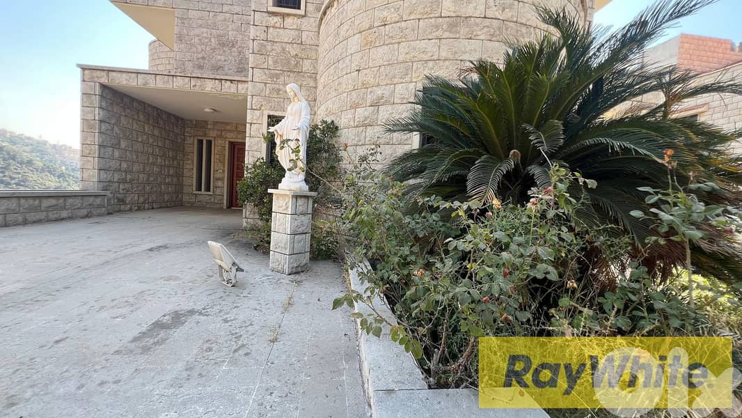RWK107CK - Villa For Sale in Jeita with Garden, Mountain & Sea View 0