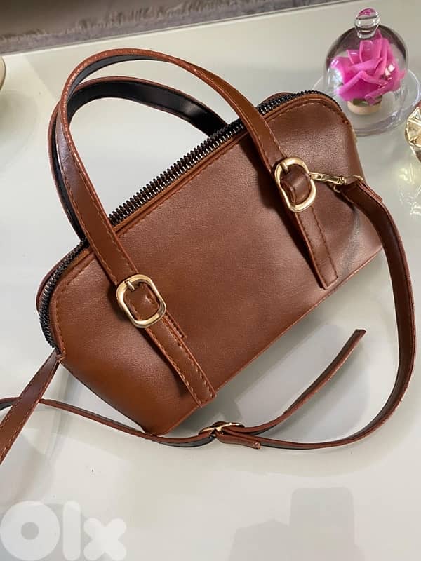 brown purse 1