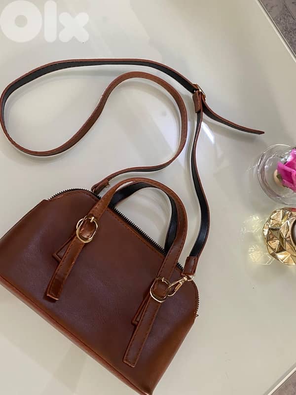brown purse 2