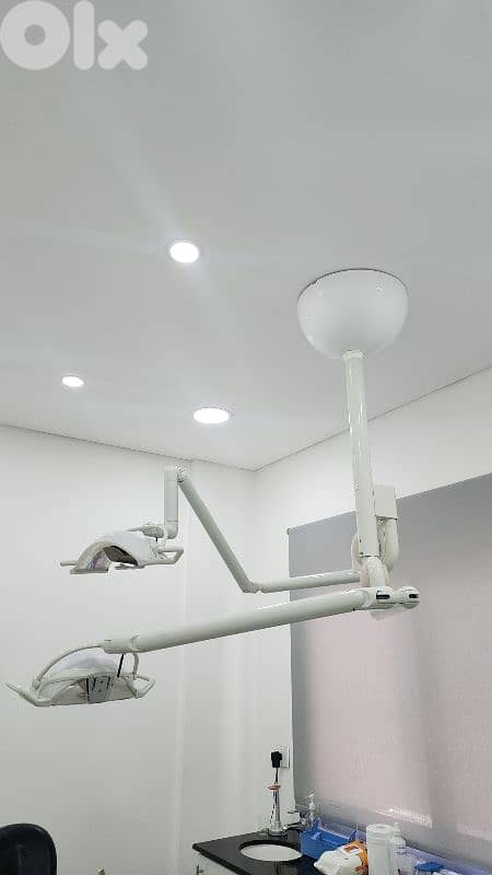 Stern Weber Dental Chair + Surgical Lights – Great Condition 1