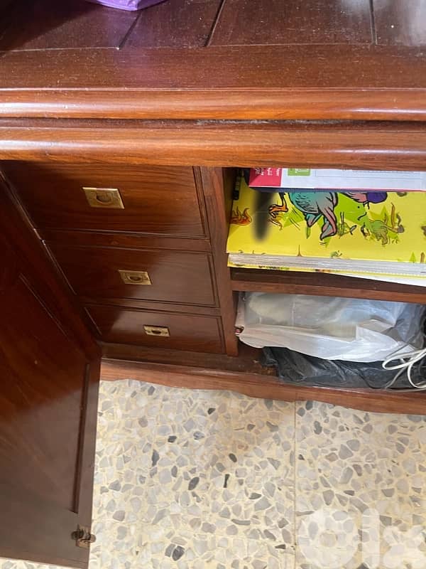 خزانة تلفزيون 2