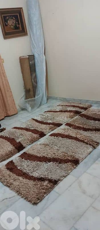 غرفة نوم كامله من كل شي مع فرشه وسجاد وبرادي وتريا 17
