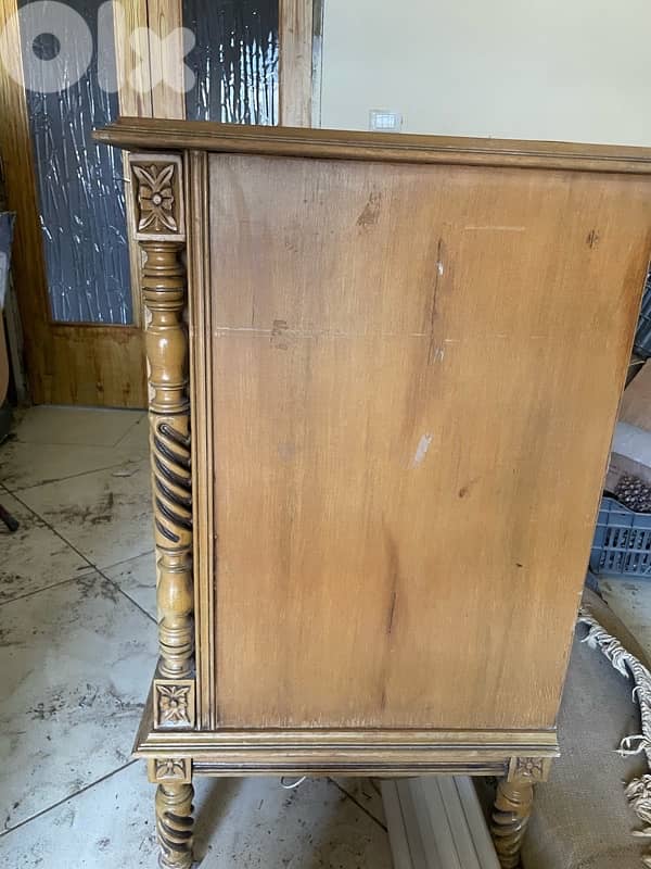 Antique Wooden Dresser 3