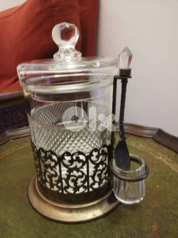 قطعتين من الروائع للزيتون والسكر 0