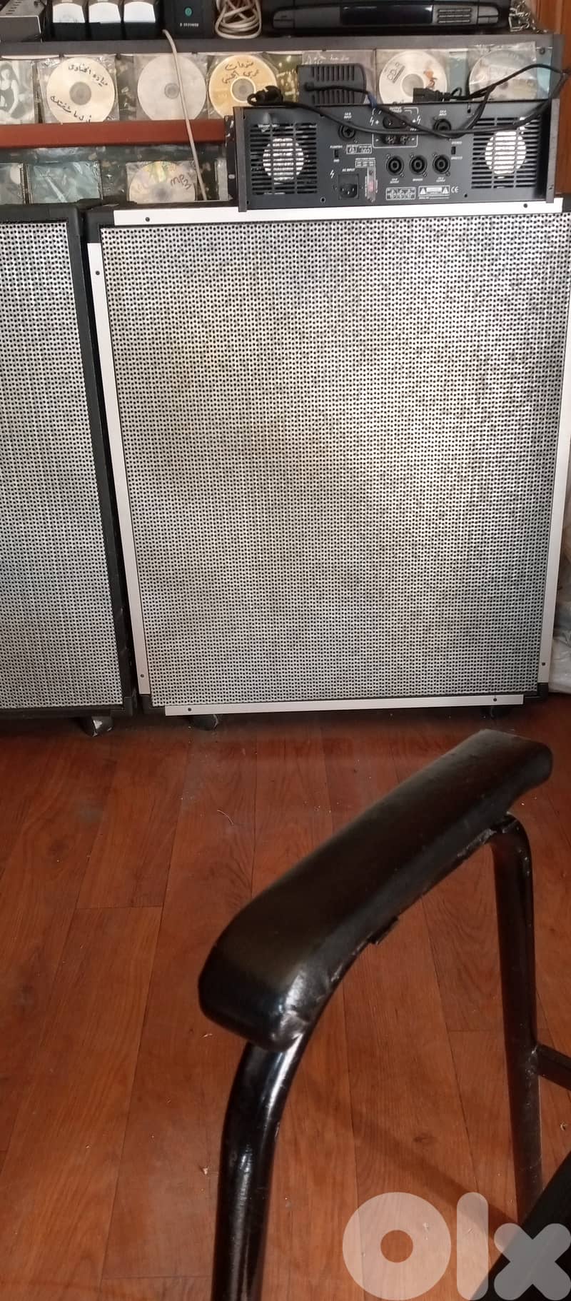 2 speakers x4 cabinate speakers 0