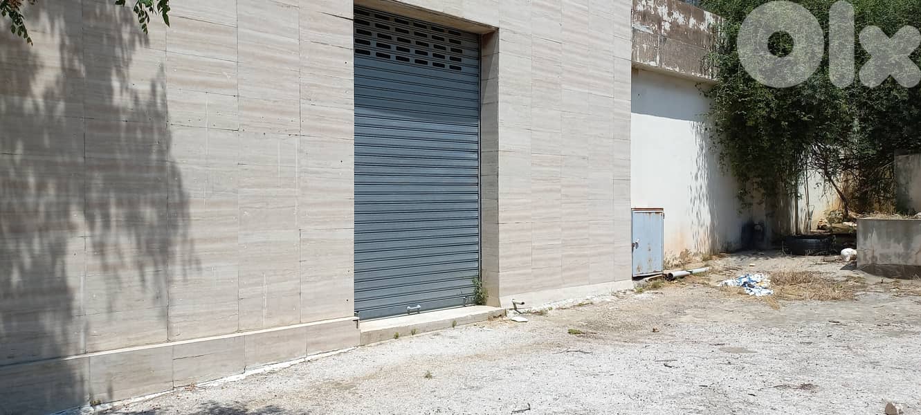 Warehouse of 900sqm in biakout for rentمستودع مساحته 900 متر مربع في ب 0