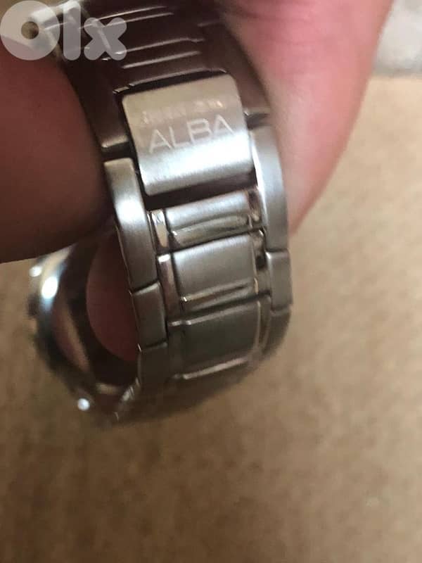 ALBA WATCH ORIGINAL SAHPPIER CRYSTAL WORKING FINE 2