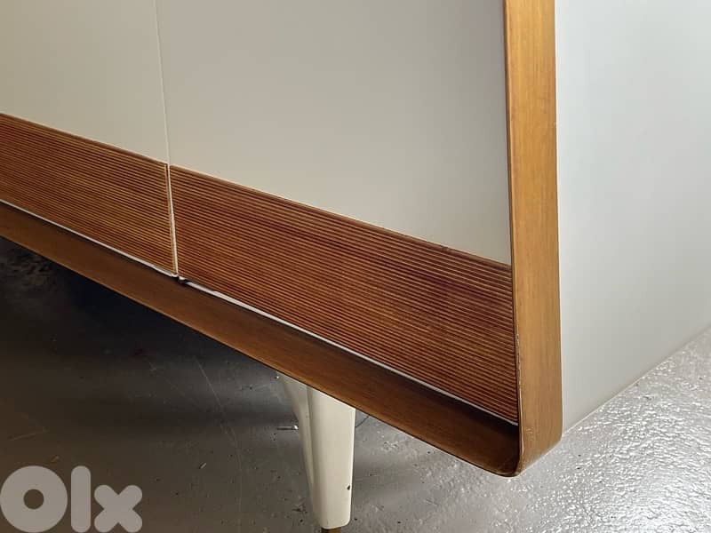 vintage dersoir white and good 2