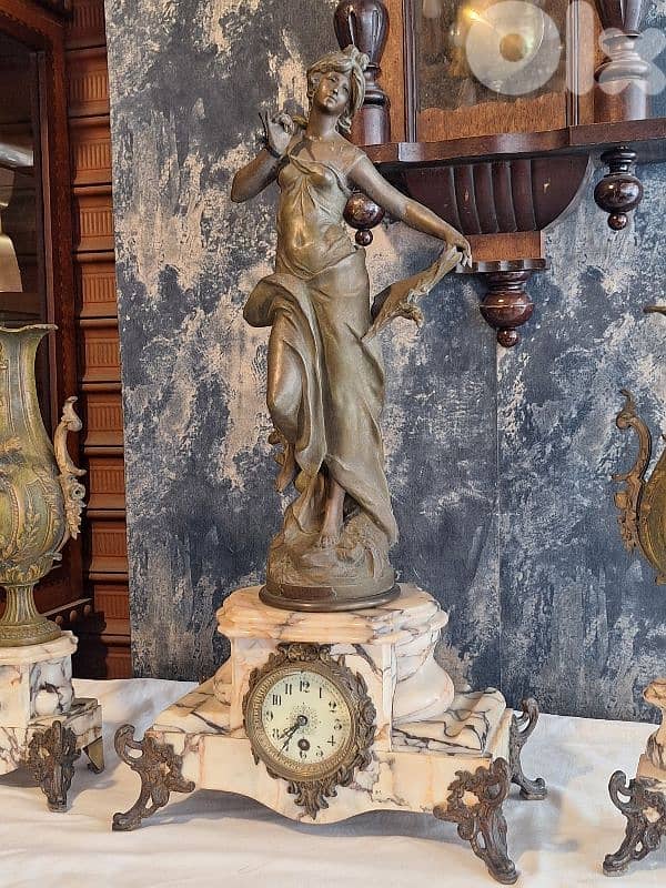 La pansee AUGUSTE MOREAU marble clock set french 2