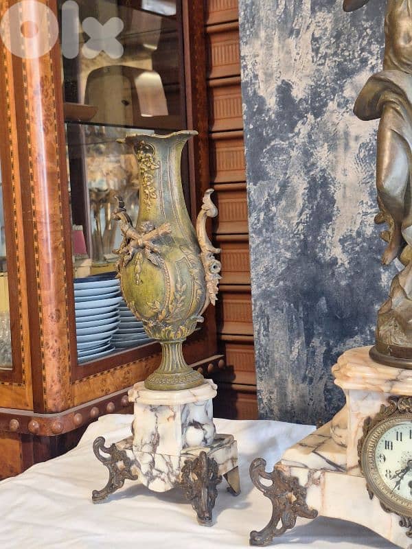 La pansee AUGUSTE MOREAU marble clock set french 4