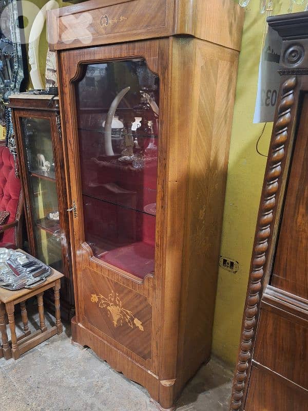 italian massif wood showcase 2