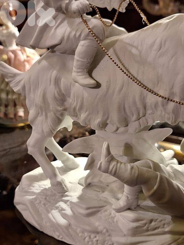 antique biscuit statue 4