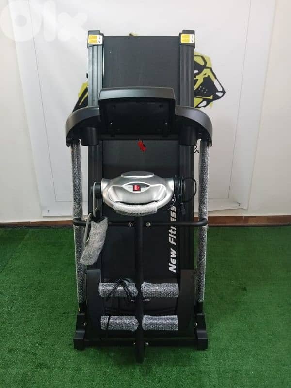 fitness treadmill 2hp and vibration message 4