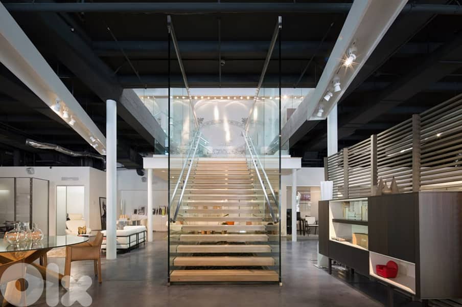 SPACIOUS 3 FLOORS SHOWROOM IN DOWNTOWN PRIME (140SQ) , (BT-1034) 0