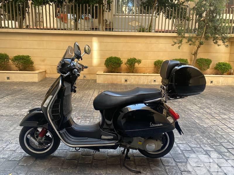 vespa gts 300 super sport 2