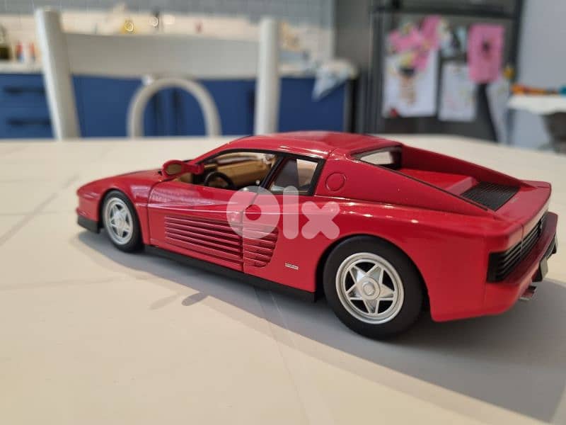 Burago Ferrari 1:24 5