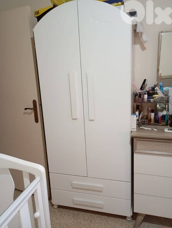 bed and closet for kids 1