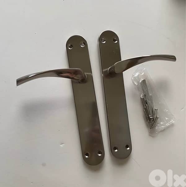 2 door handles 0