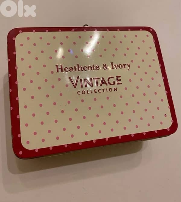 vintage tin box 1