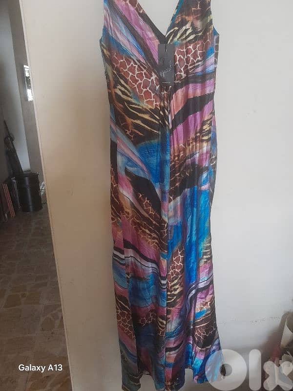 Giezzel dress in tag size 2 or 42 price 20$ 2