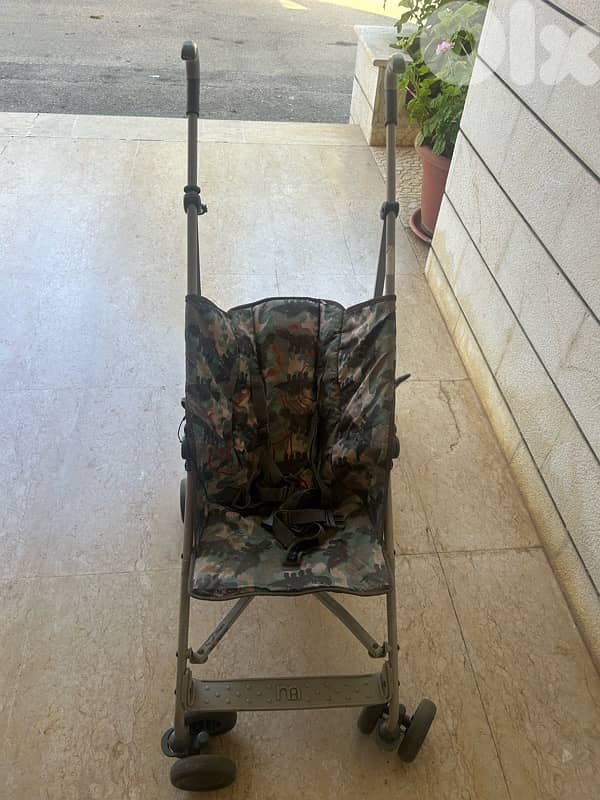 stroller 0