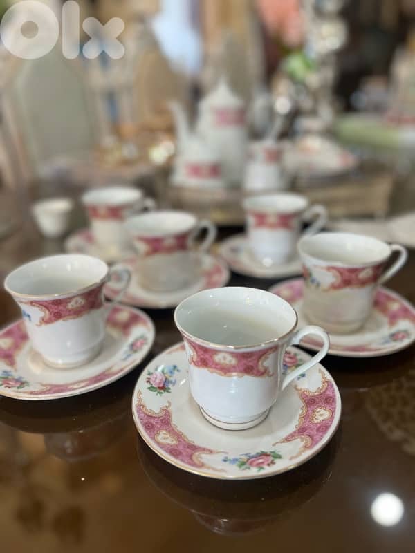 vintage old set of cups with cake plate 0