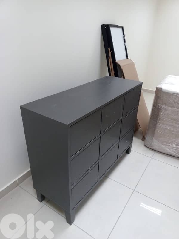 dressoir/ vanity with drawers/ 1