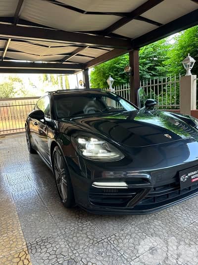 Porsche Panamera Sport Turismo 2018 V8 Turbo