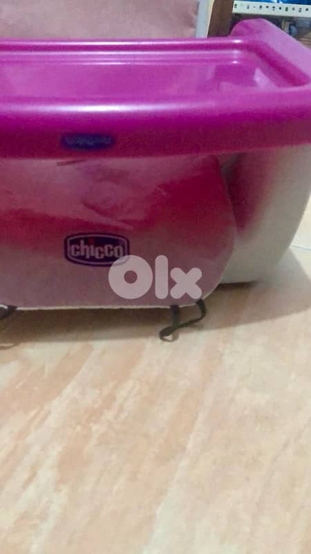 feeding and bathing seats 2