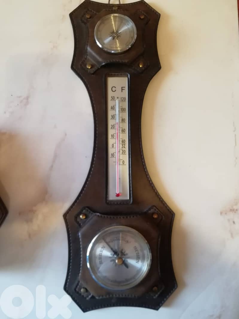 vintage hygro + thermo + barometer on leather platform 50cm 0