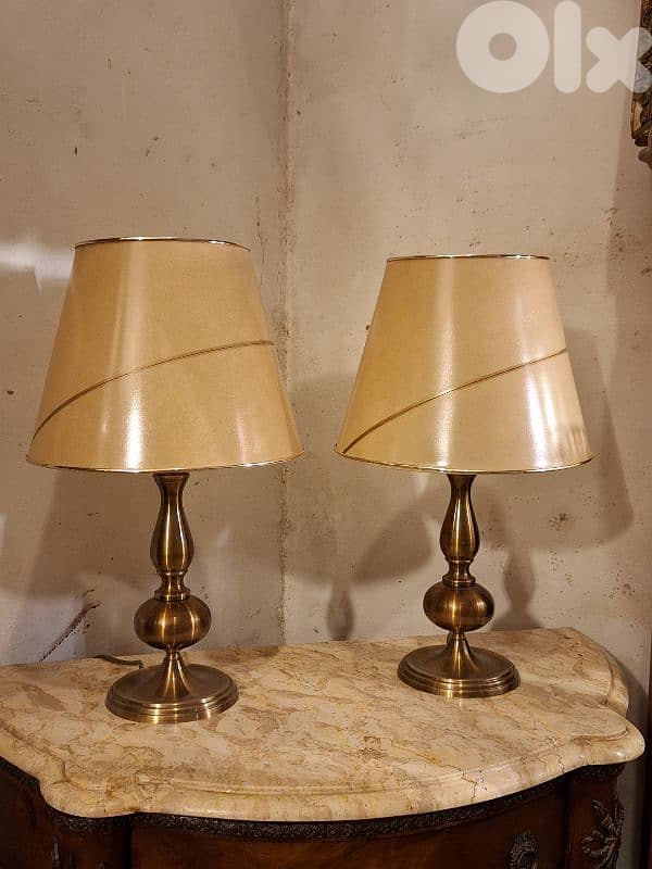 pair of bronze lamps 0