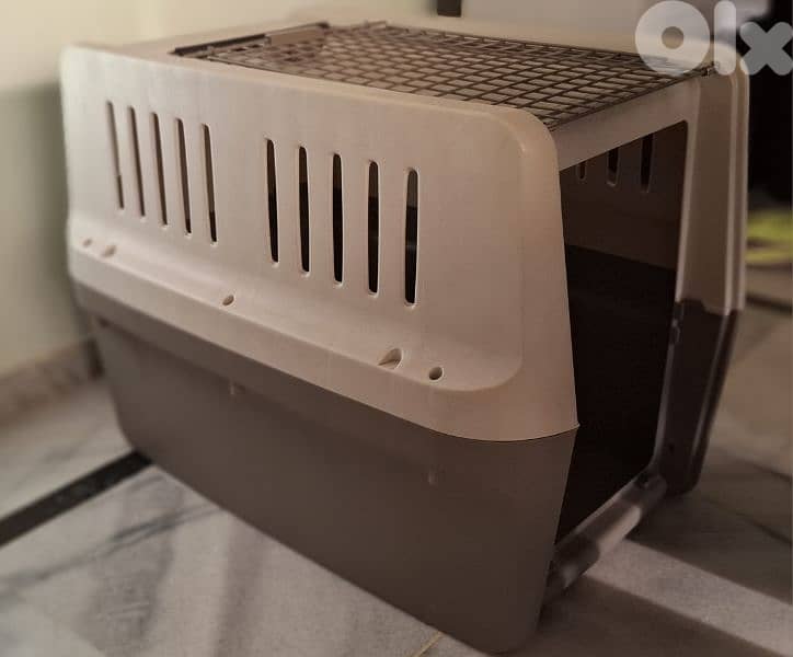 Dog Crate 1