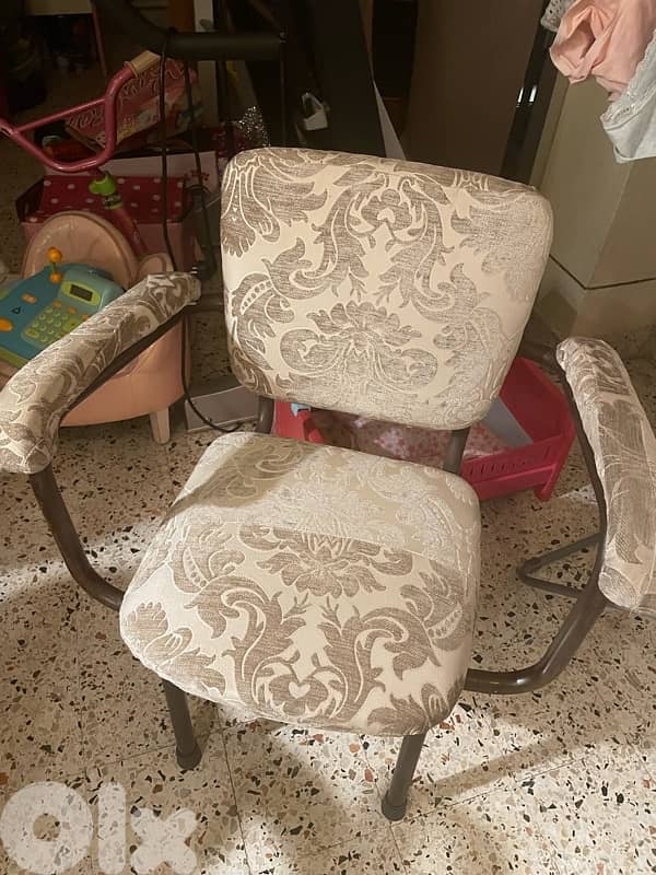 chair كرسي 0