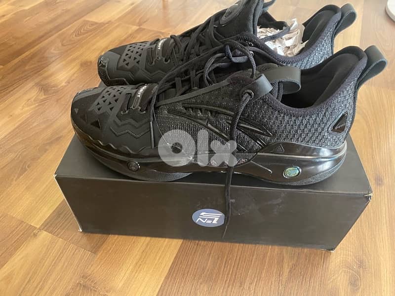 Anta Shock Wave 5 Pro 3