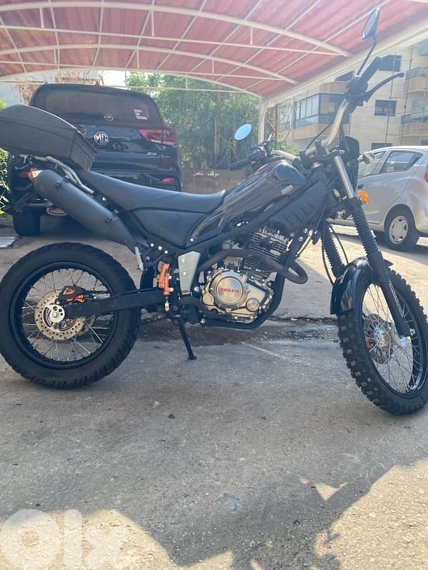 cross motorcycle 250cc great condition. 2