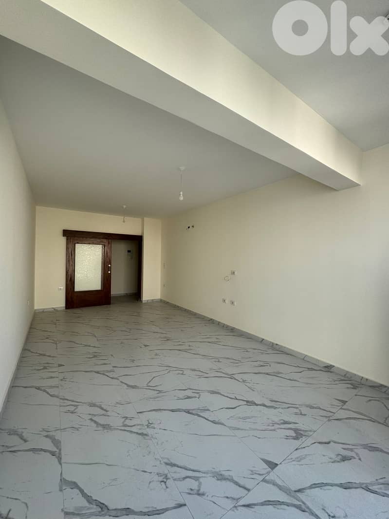 CATCH !! NEW BUILDING IN AIN EL MRAISSEH PRIME (110SQ) , (AM-274) 0