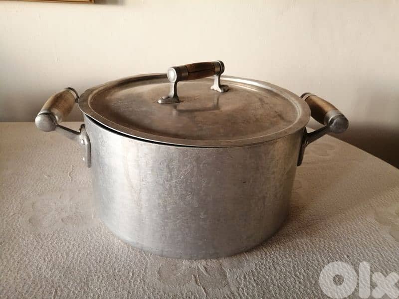 cooking pot 0