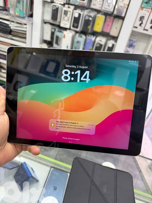 ipad 6   128g  very clean 2
