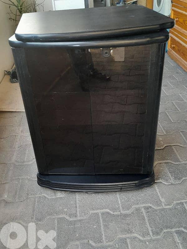 طاوله تلفزيون 5