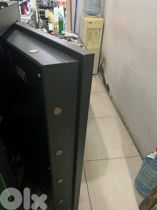 safety box ferrimax made in spain 1.22m grade 3 2