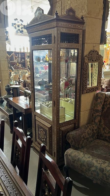 cupboard solid wood 0