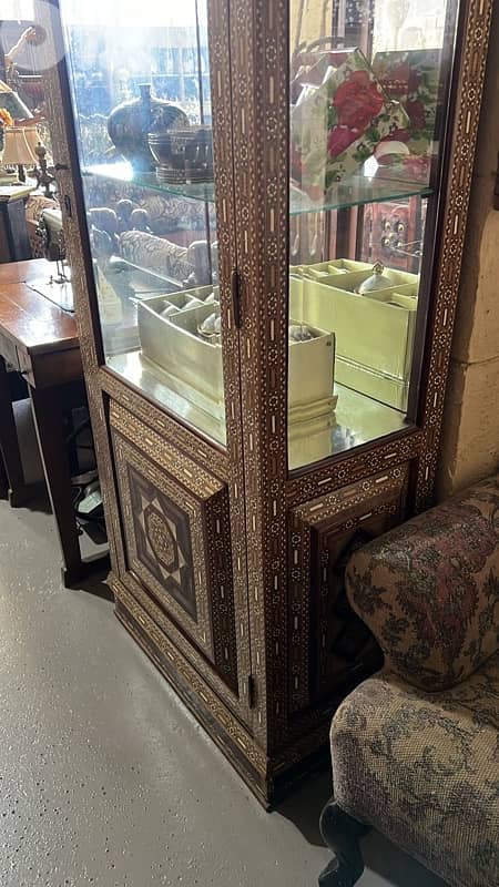 cupboard solid wood 1