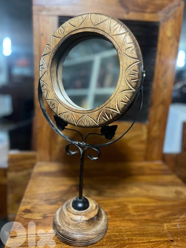 mirror stand wood 1
