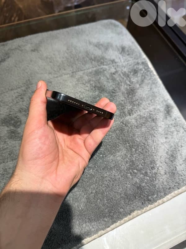 USED IPHONE 15 PRO MAX 256 GB 3